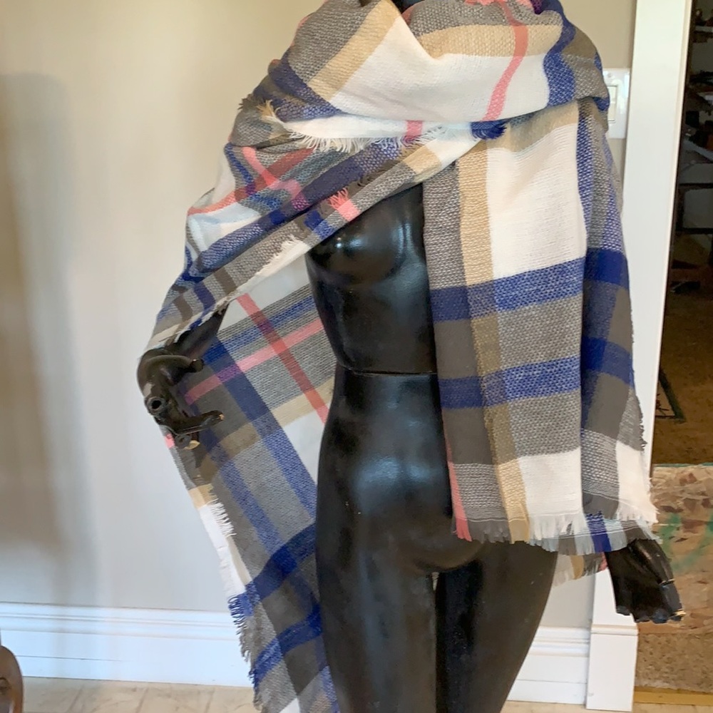 Plaid shawl